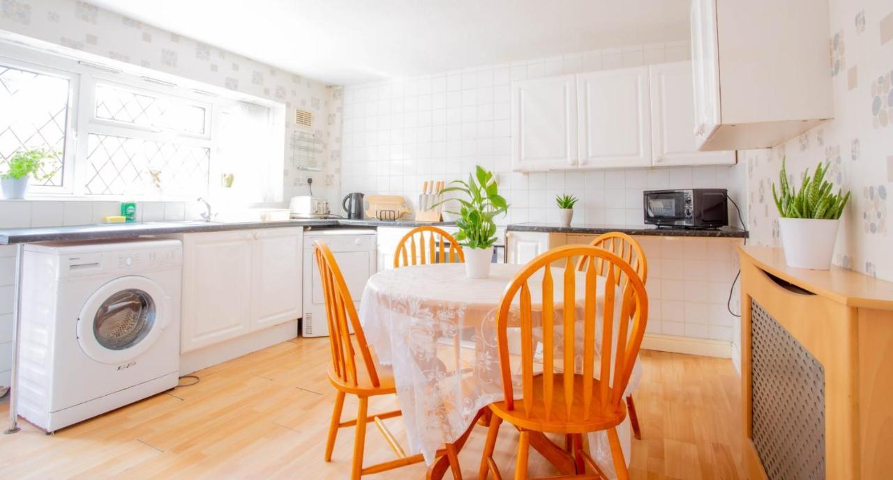 Room Near To Birmingham City Centre With Parking ภายนอก รูปภาพ