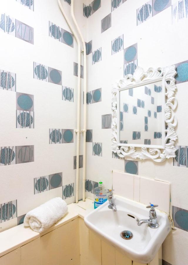 Room Near To Birmingham City Centre With Parking ภายนอก รูปภาพ